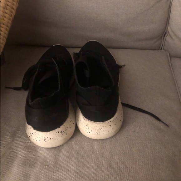 Adidas Black Athletics Shoes - Picture 3 of 6